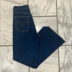 Levi high rise jeans 29s